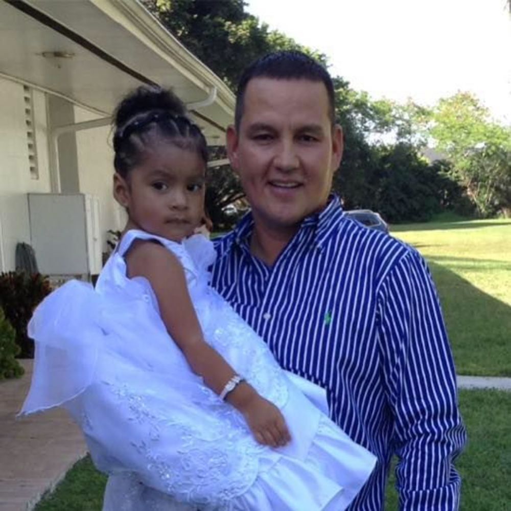 Meet your Posher, Carlos